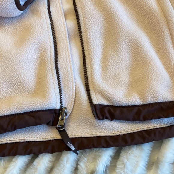 The north face polartec pink and brown jacket. Size large. - Picture 5 of 6